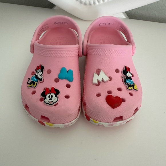 CROCS Kids Pink Minnie Mouse Charm Clogs size c9 - Picture 3 of 7